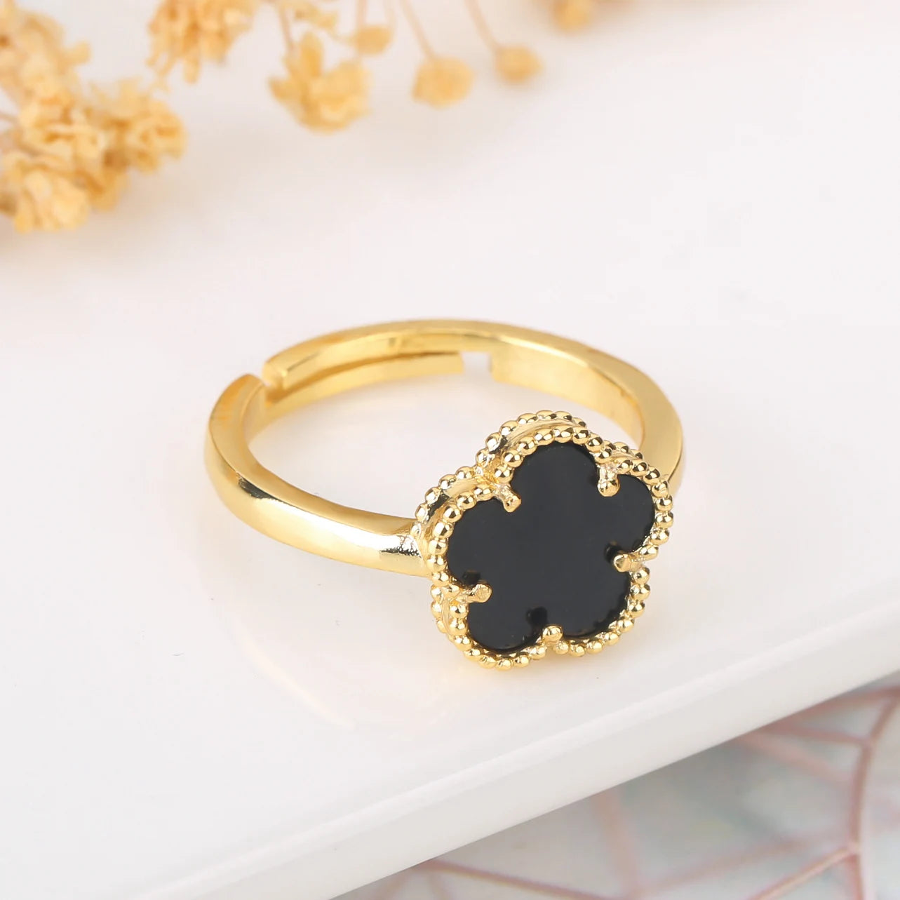 Luxury Adjustable Shell & Natural Stone Flower Ring – Elegant Women’s Jewelry
