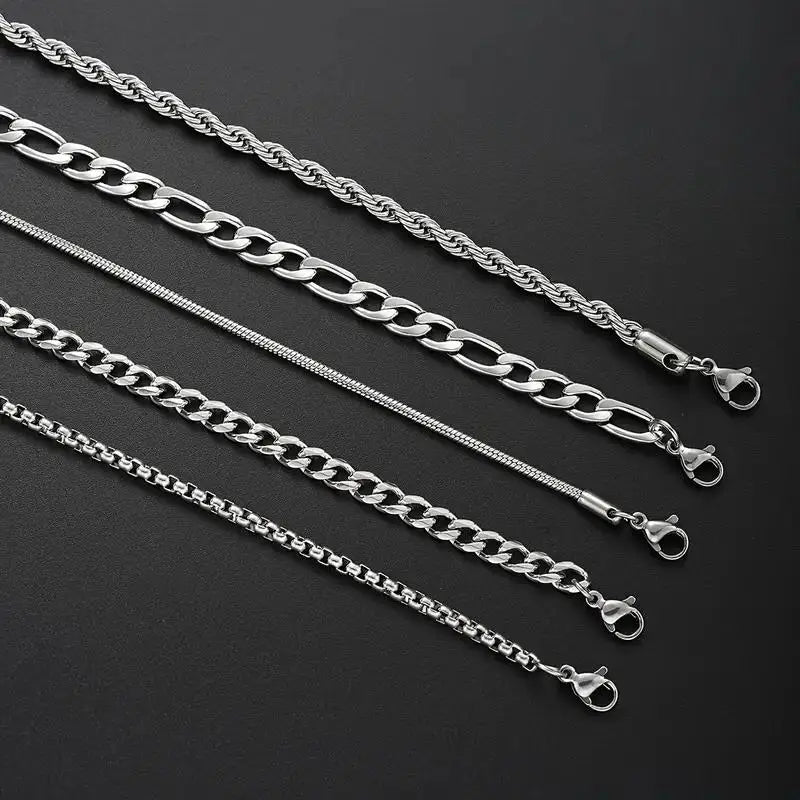 Luxury Chain Necklace Set – 5 Piece Collection