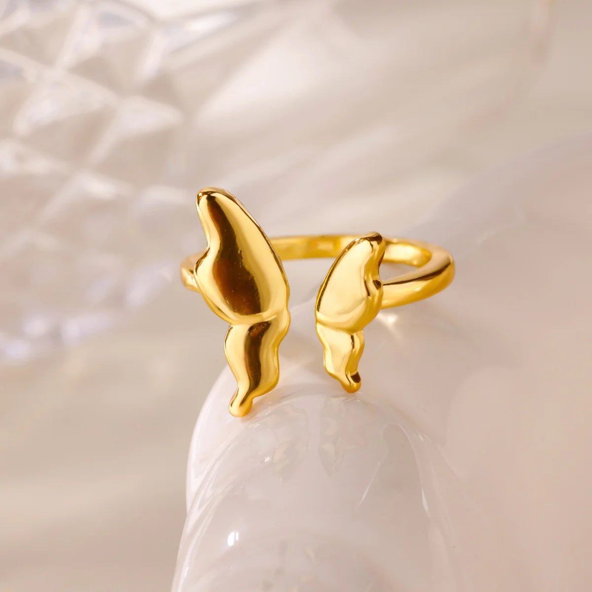 Luxury 18K Gold Plated Cross & Heart Ring – Elegant Women’s Jewelry