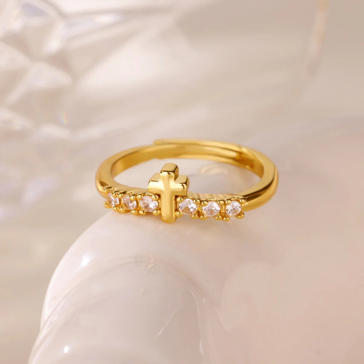 Luxury 18K Gold Plated Cross & Heart Ring – Elegant Women’s Jewelry