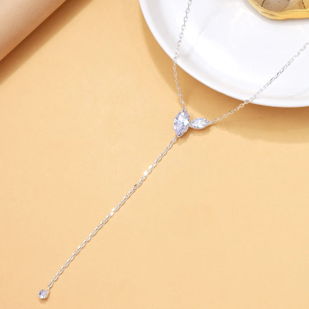 Luxury Rhinestone Choker Necklace – Geometric Design