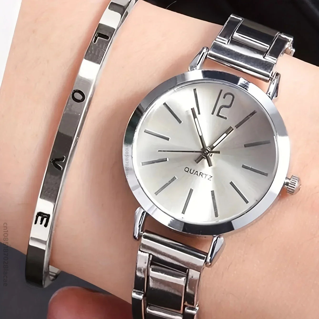 Luxury Women’s Quartz Watch & Bracelet Set – Minimalist Dial