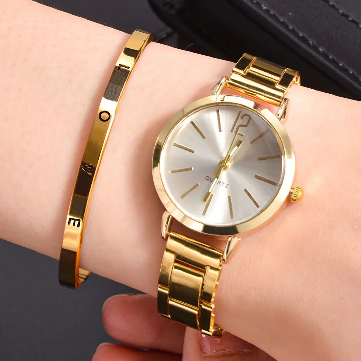 Luxury Women’s Quartz Watch & Bracelet Set – Minimalist Dial
